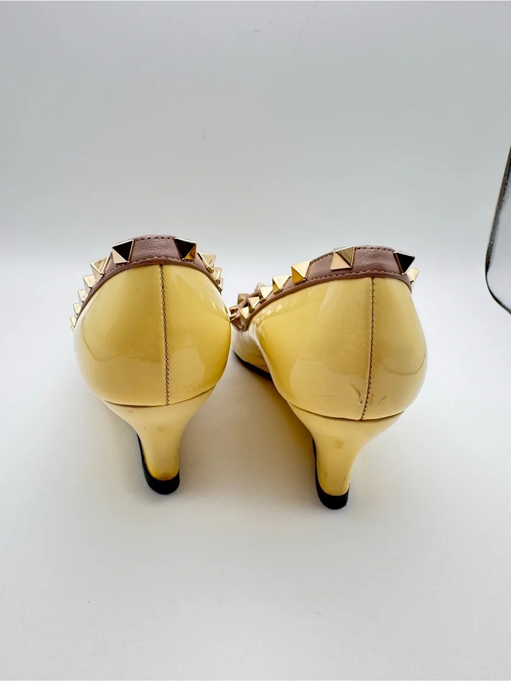 Valentino Garavani Rockstud Patent Leather Wedge Pumps EU 37